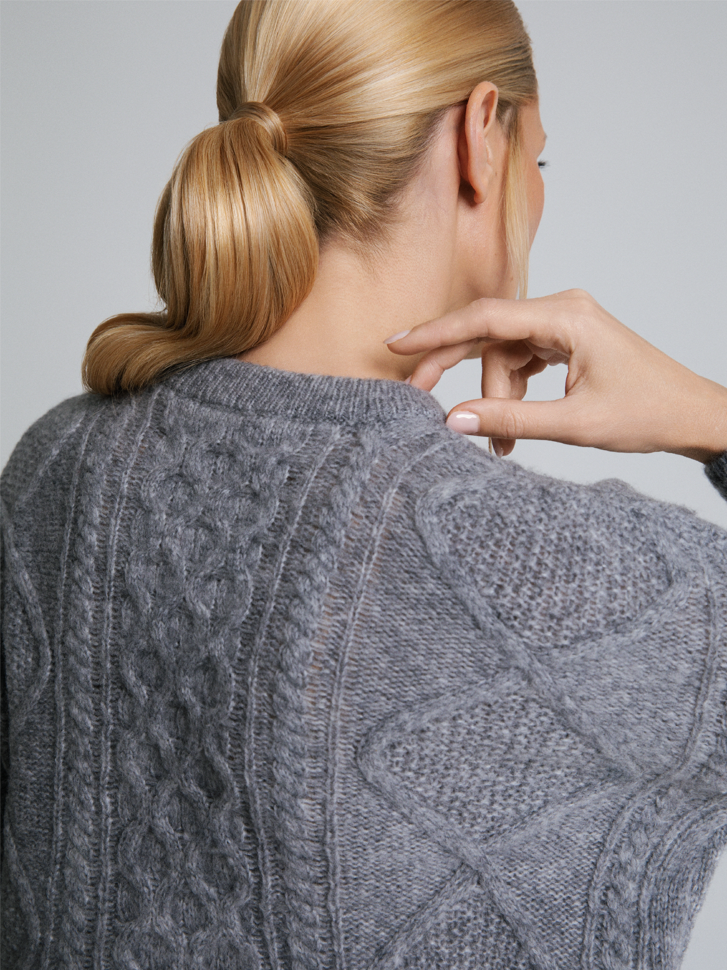 Selen Soft Grey Cable Knit Crewneck