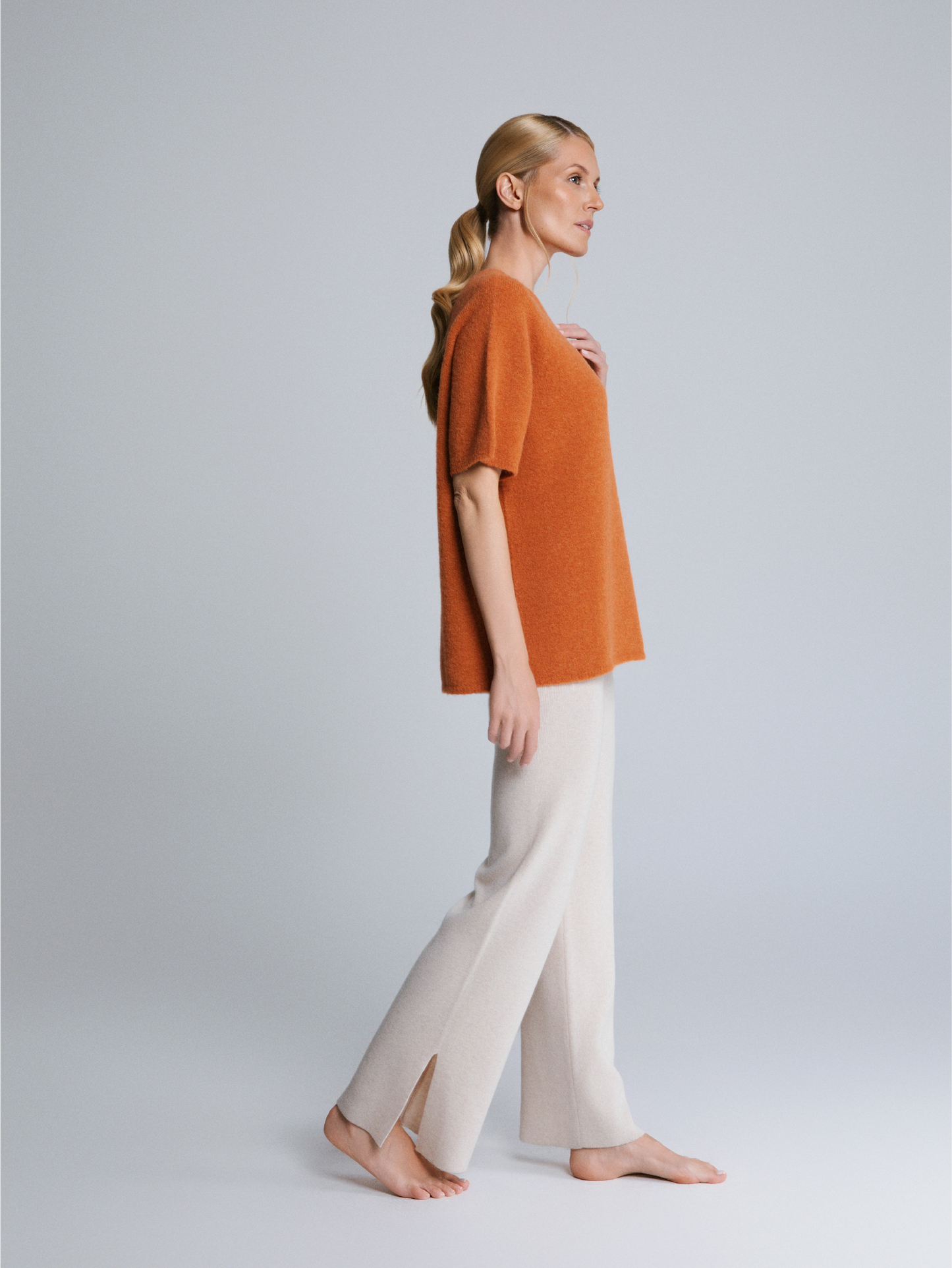 Camiseta Aura de Baby Alpaca Cuello Redondo Terracota
