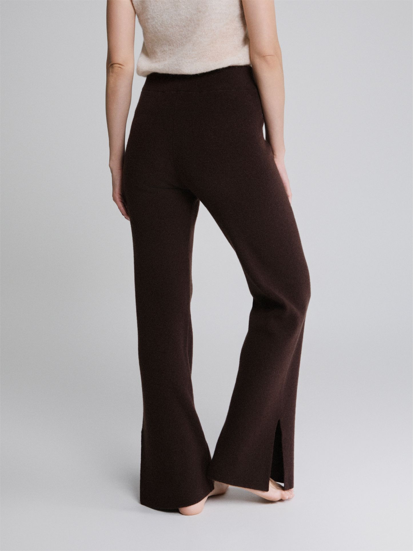 Pantaloni lunghi in maglia color cioccolato intenso Selen