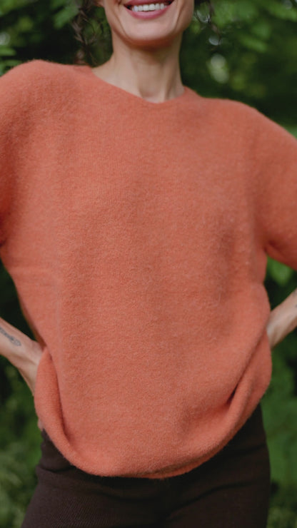 Camiseta Aura de Baby Alpaca Cuello Redondo Terracota